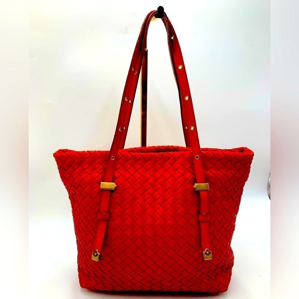 Auth Bottega Veneta Red Intrecciatp Napa Leather Tote Shoulder Bag Preloved